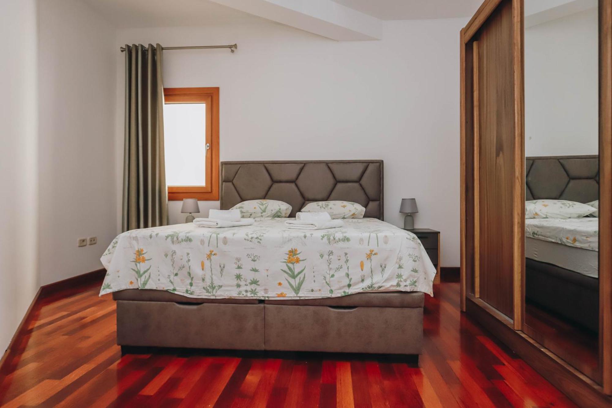 Apartment Near Ponta Nova Of Rafailovici Bečići المظهر الخارجي الصورة